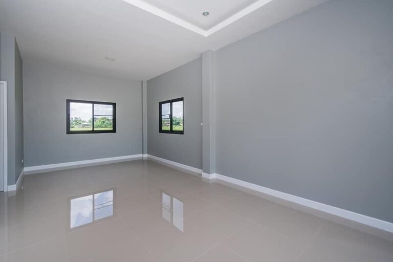 دهانات داخلية باللون الرمادي العصري في الدمام